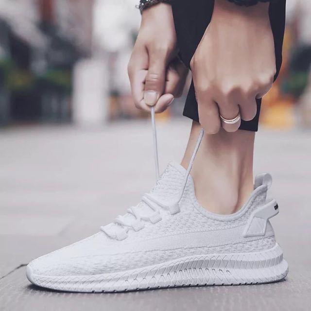Men's Lightweight Breathable Running Sports Casual Shoes
